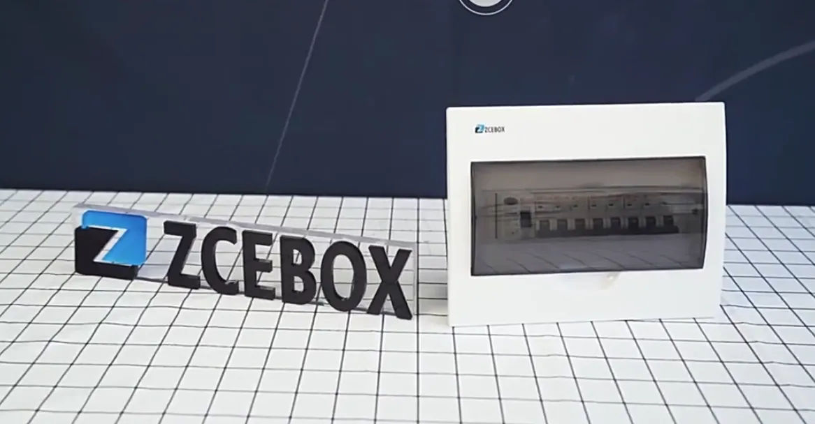 Carcazas duraderas ABS y PVC para aplicaciones fiables de baja tensión